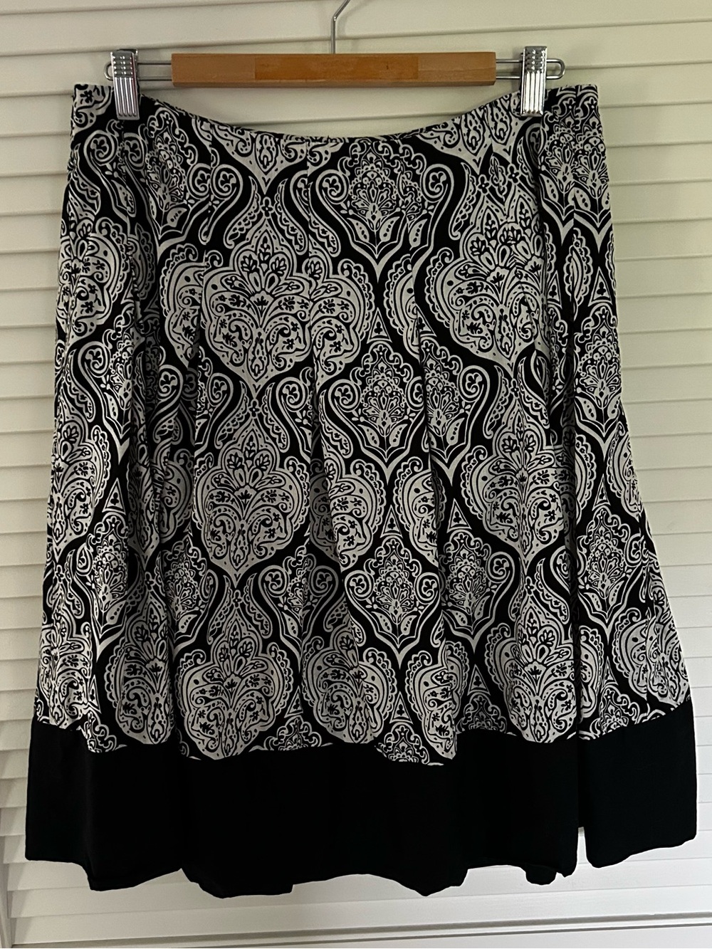 Apt. 9 Black & White Damask Print Women’s A-line Skirt Size 10